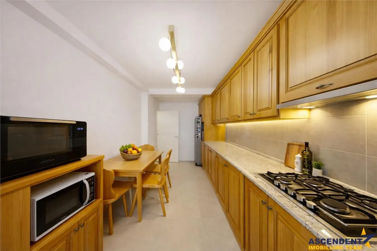 Apartament pe 75mp, echipat, cu terasa, boxa si parcare, Uno Residence - foto 3