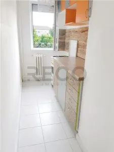 RECO  APARTAMENT 2 camere NUFARUL - foto 4