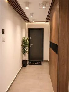 Maurer Villas 2 Camere etaj intermediar cu parcare si boxa - foto 9