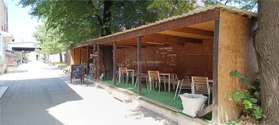 PENSIUNE in zona ultracentrala din Moldova Nouă - foto 4