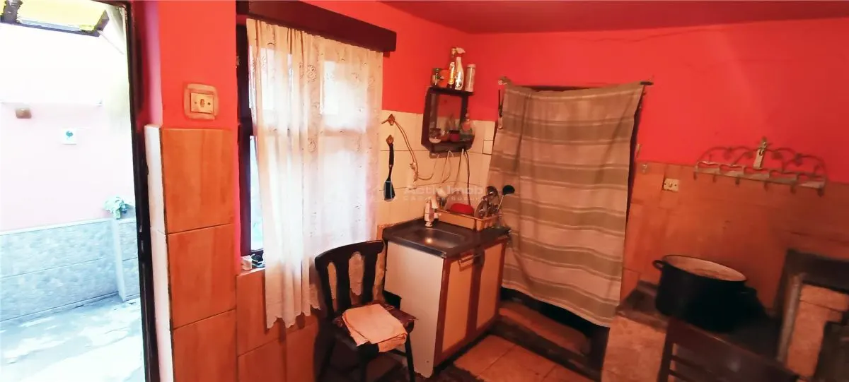 MOLDOVA NOUA, Casa 3 camere, Suprafata totala teren: 274 mp - foto 14