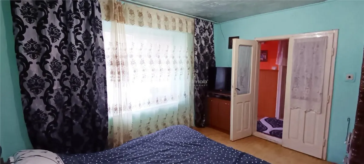 MOLDOVA NOUA, Casa 3 camere, Suprafata totala teren: 274 mp - foto 4