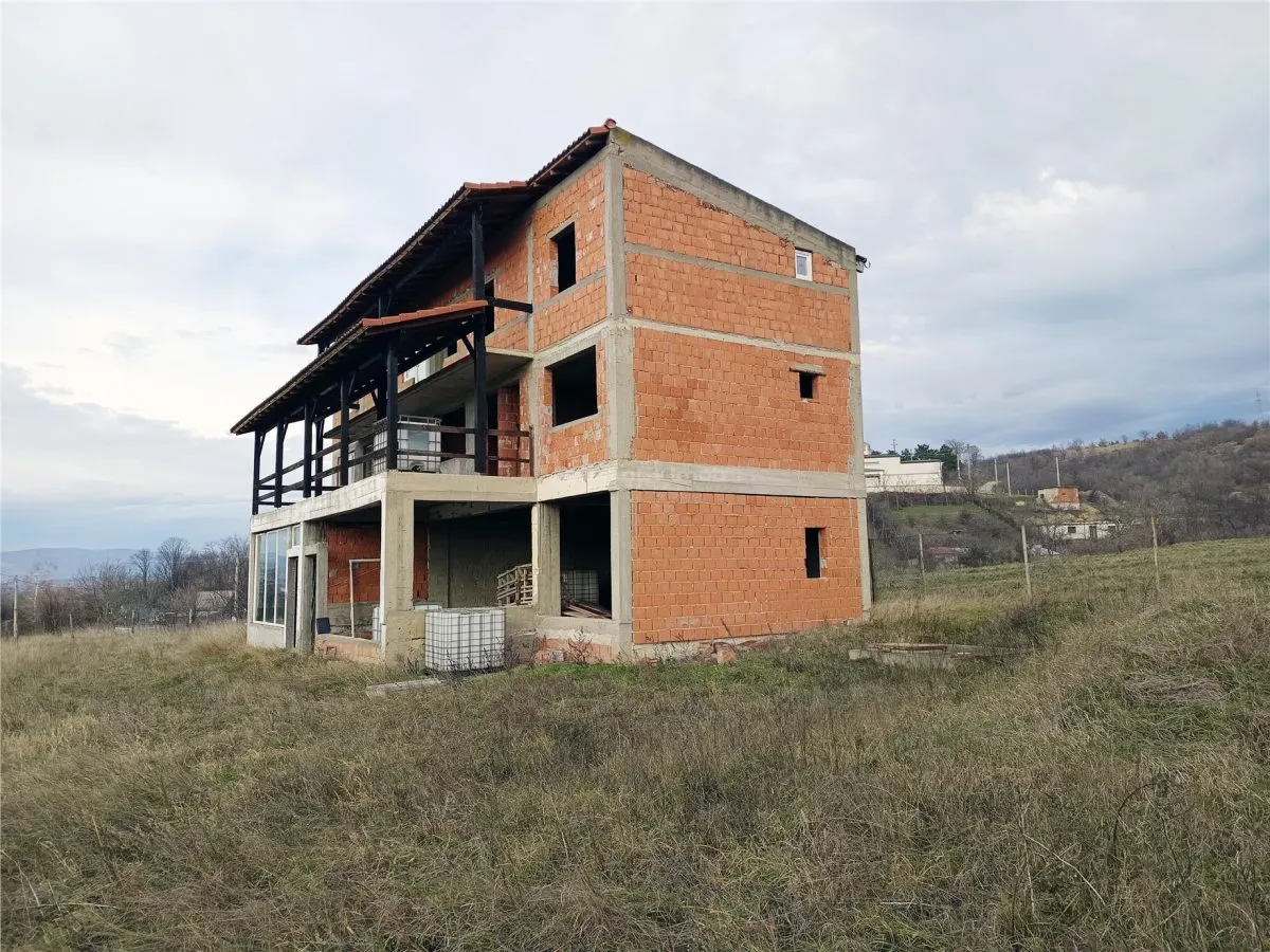 DUPLEX P+1+M CU TERASE | TEREN TOTAL 2.306 MP in MOLDOVA NOUA - foto 12