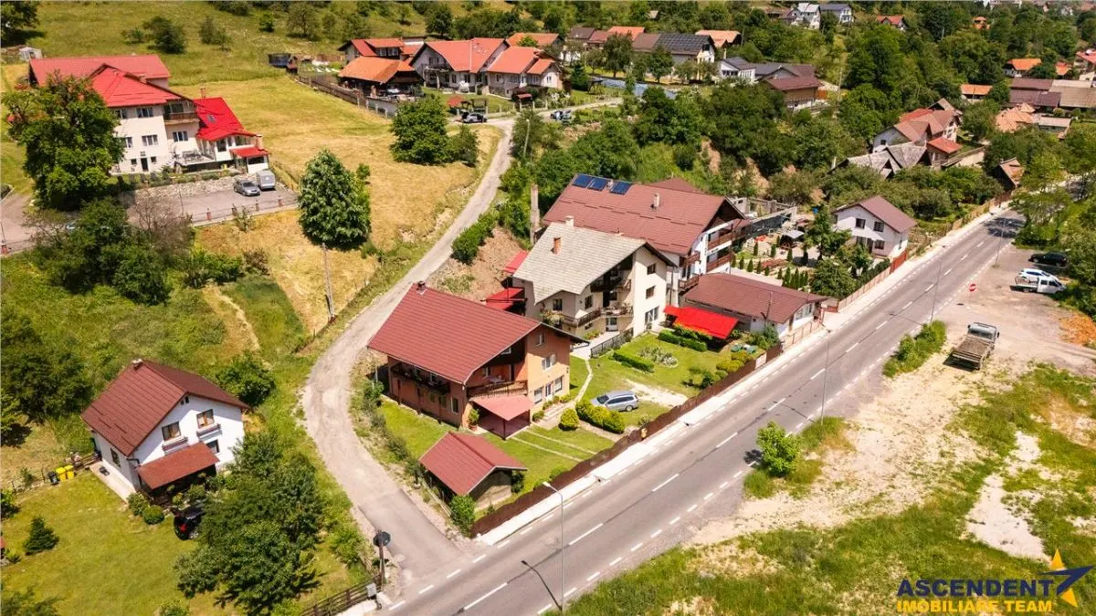 Tu 3D! Resedinta/ Pensiune, apreciabil areal, Moieciu, Bran, Brasov - foto 11