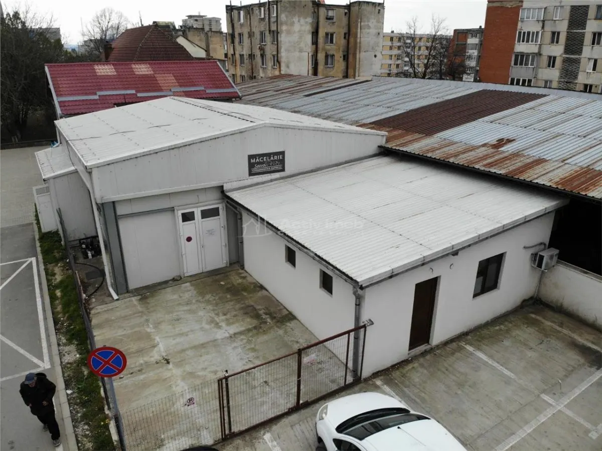 Moldova Noua, Spatiu Comercial - Macelarie, Utilata, Vanzare sau Inchiriere - foto 2