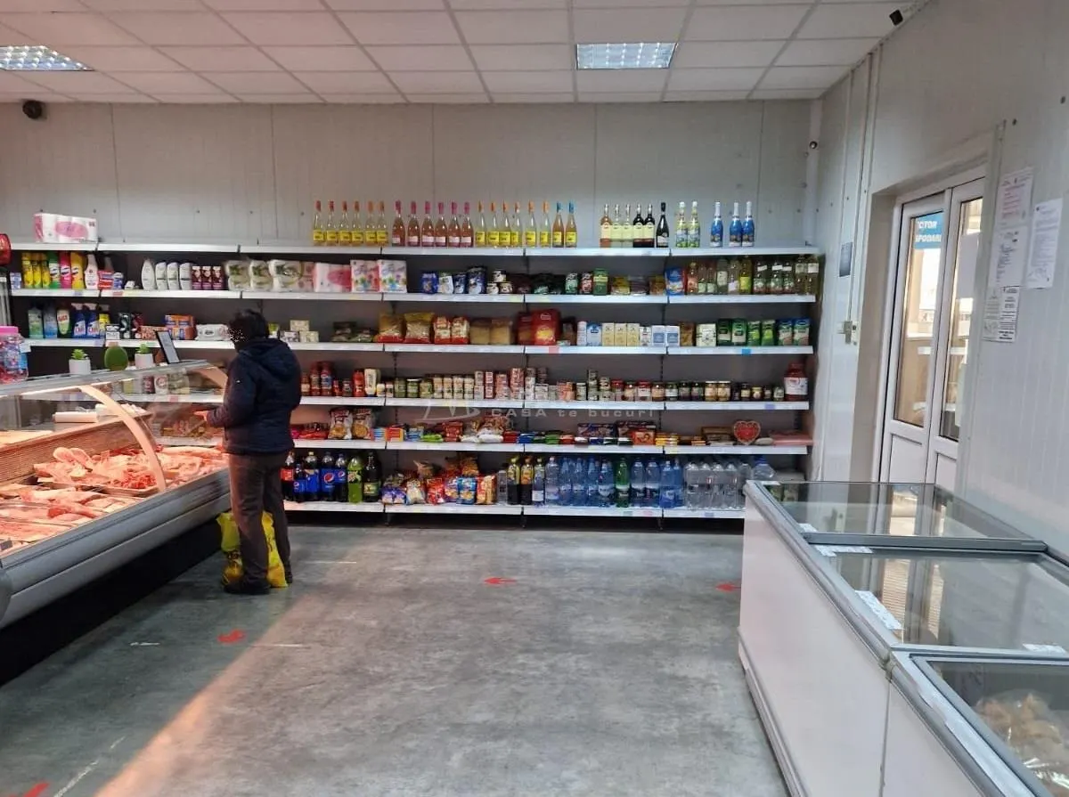 Moldova Noua, Spatiu Comercial - Macelarie, Utilata, Vanzare sau Inchiriere - foto 5
