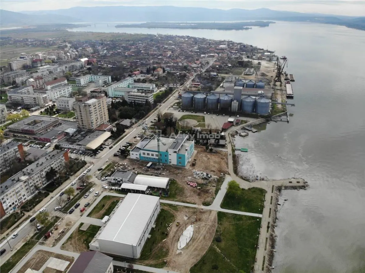 Moldova Noua, Teren Drept Intravilan 1628 Mp., pe malul Dunarii, Vanzare sau Inchiriere - foto 15