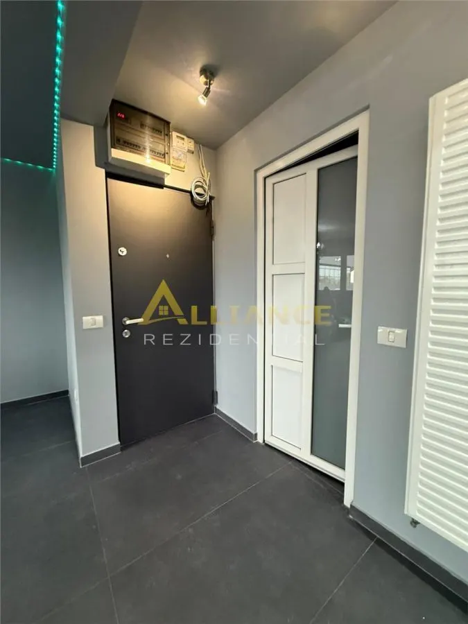 [Eroii Revolutiei] Apartament cu 2 camere, Complet renovat - Mobilat si Utilat - foto 8