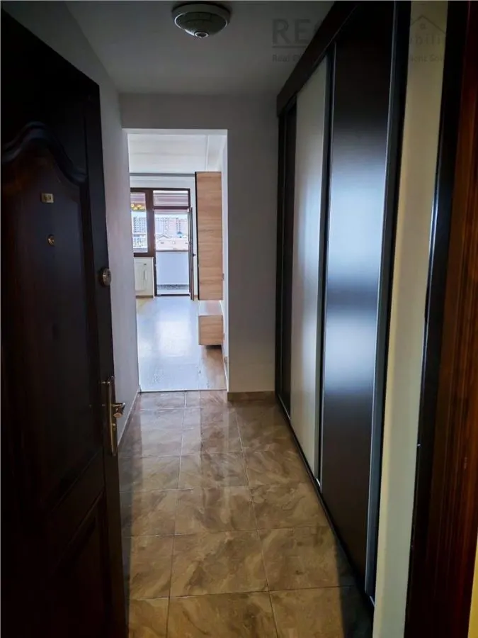 Apartament de 2 camere de inchiriat spatios Tractorul - Brasov - foto 6