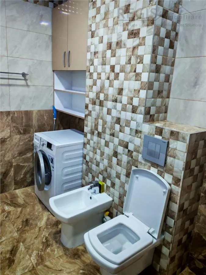 Apartament de 2 camere de inchiriat spatios Tractorul - Brasov - foto 8