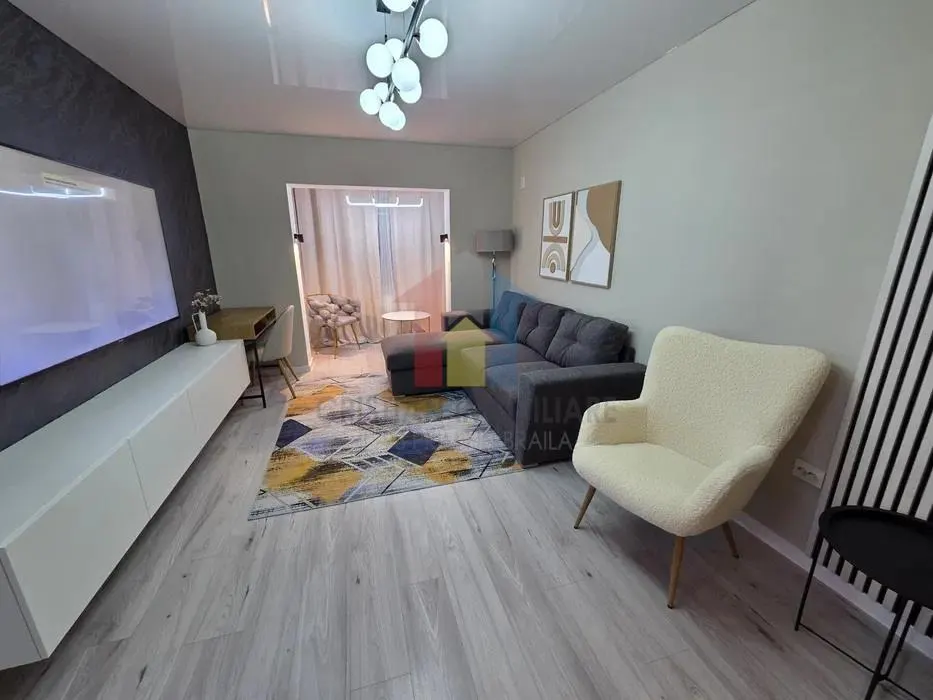 RATE! RENOVAT! Ap.3 cam, cort 1, decomandat, Dorobanti, parter cu balcon - foto 1