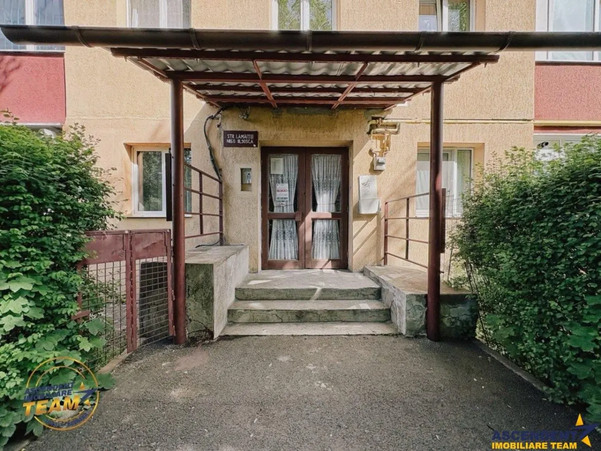 FILM! Apartament 2 camere decomandat, zona apreciabila, cartier Florilor Brasov - foto 16