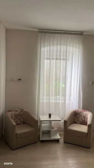 Garsoniera Centrul Istoric,renovata,mobilata-utilata,88500 Euro - foto 2