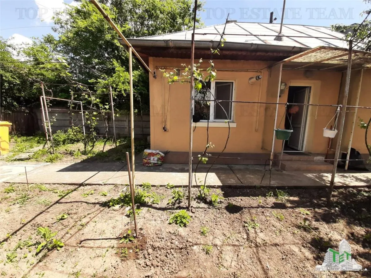 In exclusivitate Piata Veteranilor casa individuala  7 min de metrou - foto 2