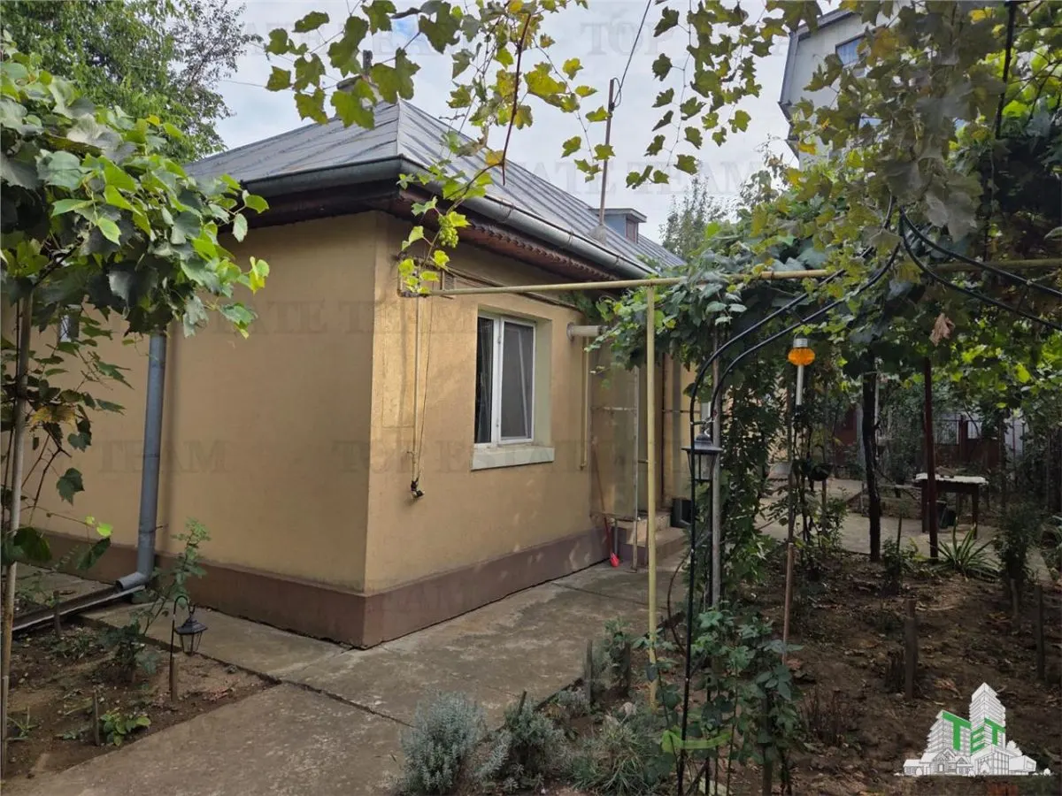 In exclusivitate Piata Veteranilor casa individuala  7 min de metrou - foto 5
