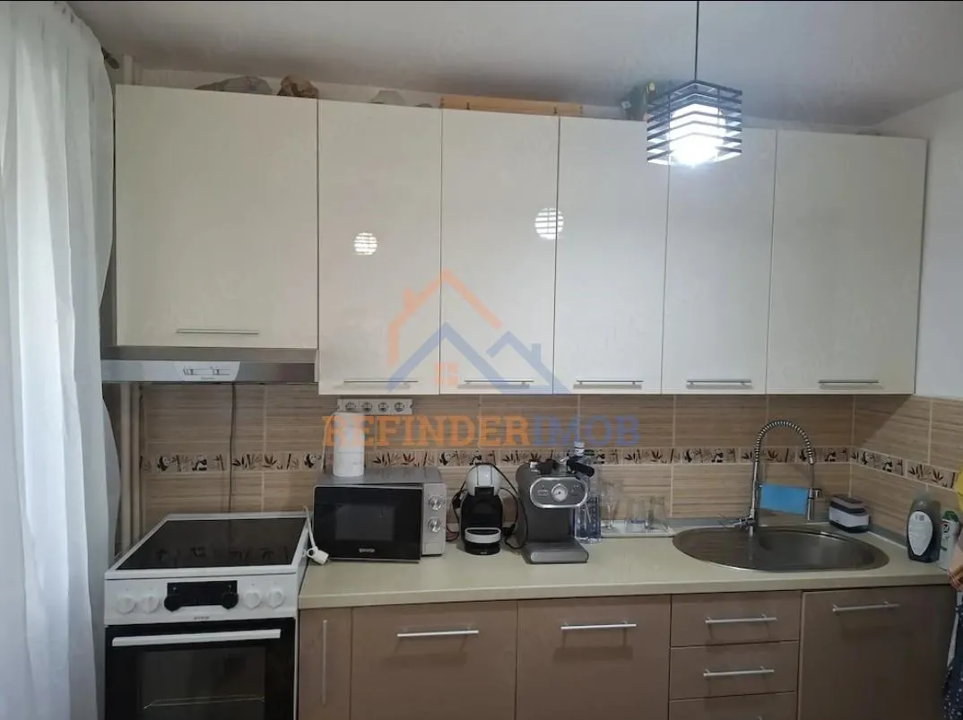 Apartament 2 camere sector 4 â€“ zona Straja - foto 11