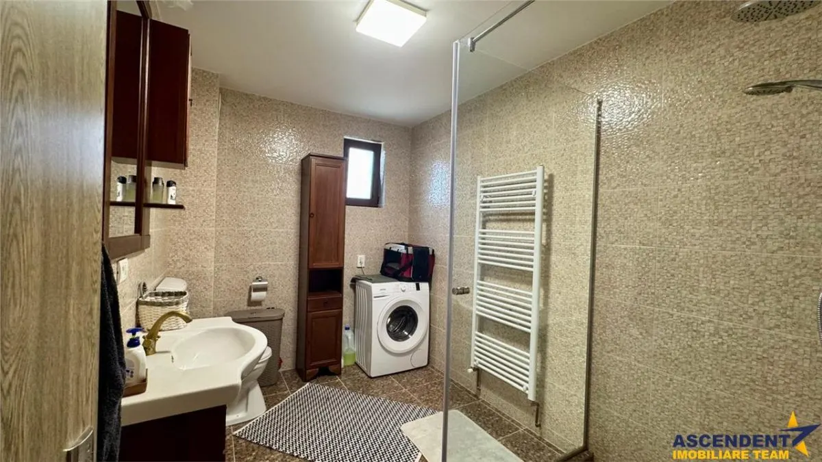 Refugiu pretios:jacuzzi, lemn masiv,2.000 mp teren,4 dormitoare, cuptor, investitie turistica - foto 19