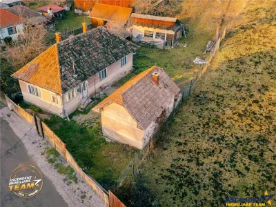 Teren roditor de peste 1.000mp cu casa traditionala, Sanzieni, Covasna - foto 20