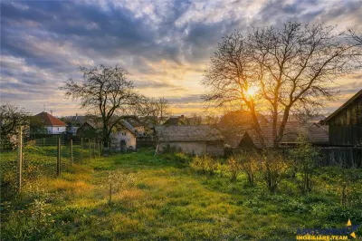 Teren roditor de peste 1.000mp cu casa traditionala, Sanzieni, Covasna - foto 3