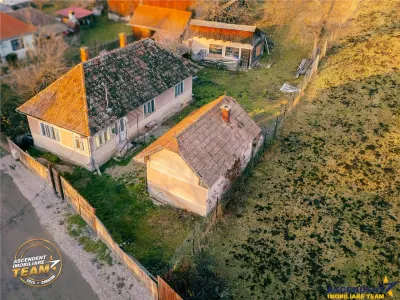 Teren roditor de peste 1.000mp cu casa traditionala, Sanzieni, Covasna - foto 23