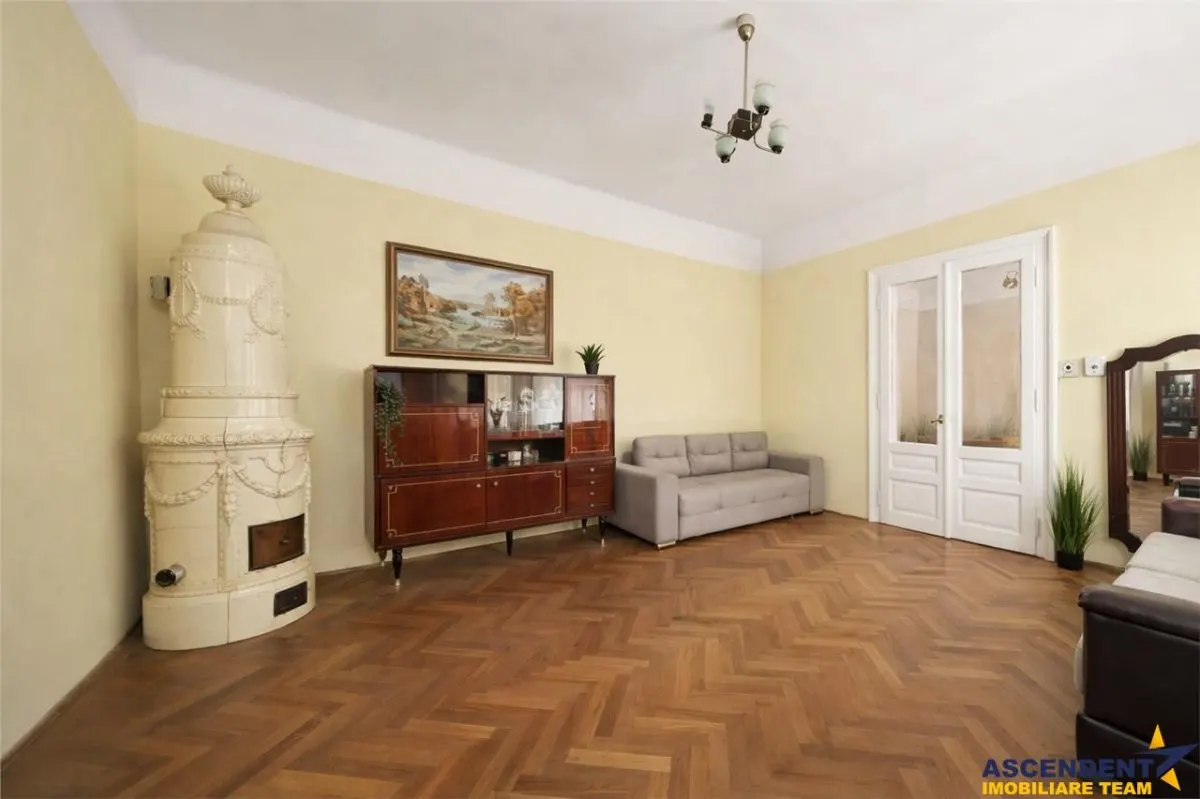 Apartament in vila cu amprenta istorica,180mp,gradina,pod,Centrul Istoric,Brasov - foto 8