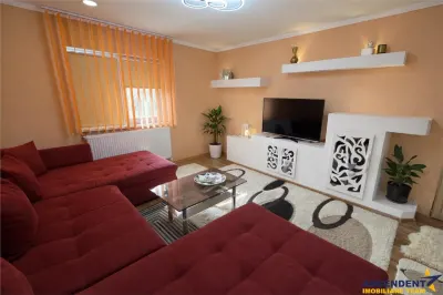 Casa 3 camere+ garsoniera separata, curte, gradina, anexe, Cristesti, Mures - foto 2