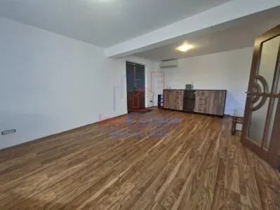 Casa parter + mansarda in cartier Galata - Iasi (nu Dealul Galata), 4 camere, 2 bai - foto 3