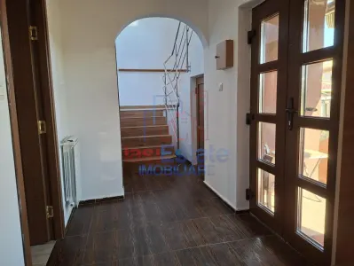 Casa parter + mansarda in cartier Galata - Iasi (nu Dealul Galata), 4 camere, 2 bai - foto 6