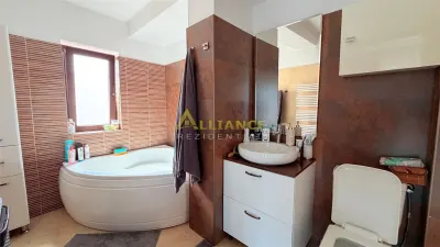 Casa Individuala - 5 camere - 3 bai - 520mp teren - foto 17