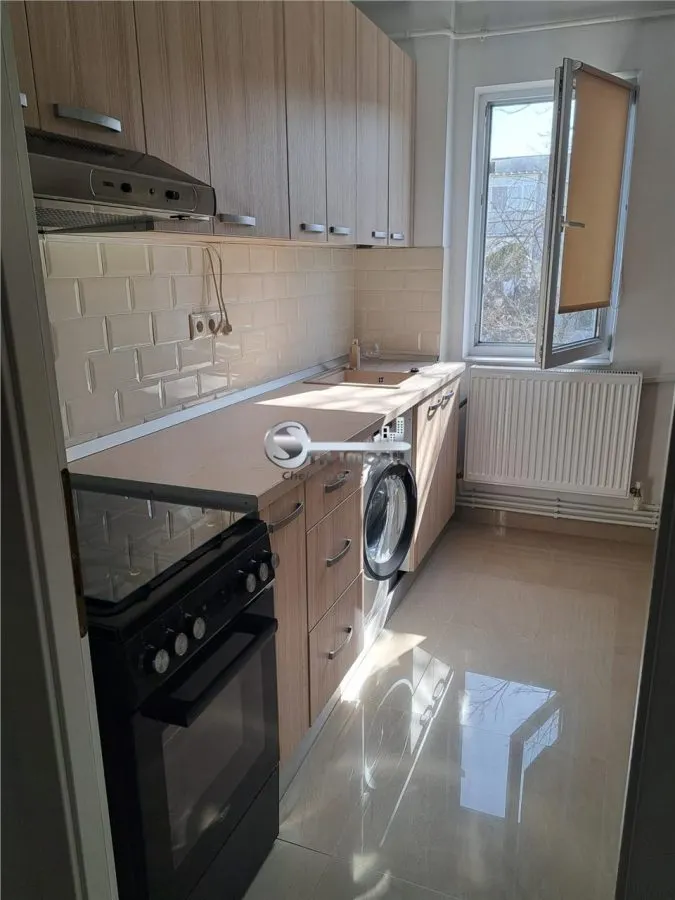 Apartament 2 Camere Podul de Piatra - 445 euro - foto 4