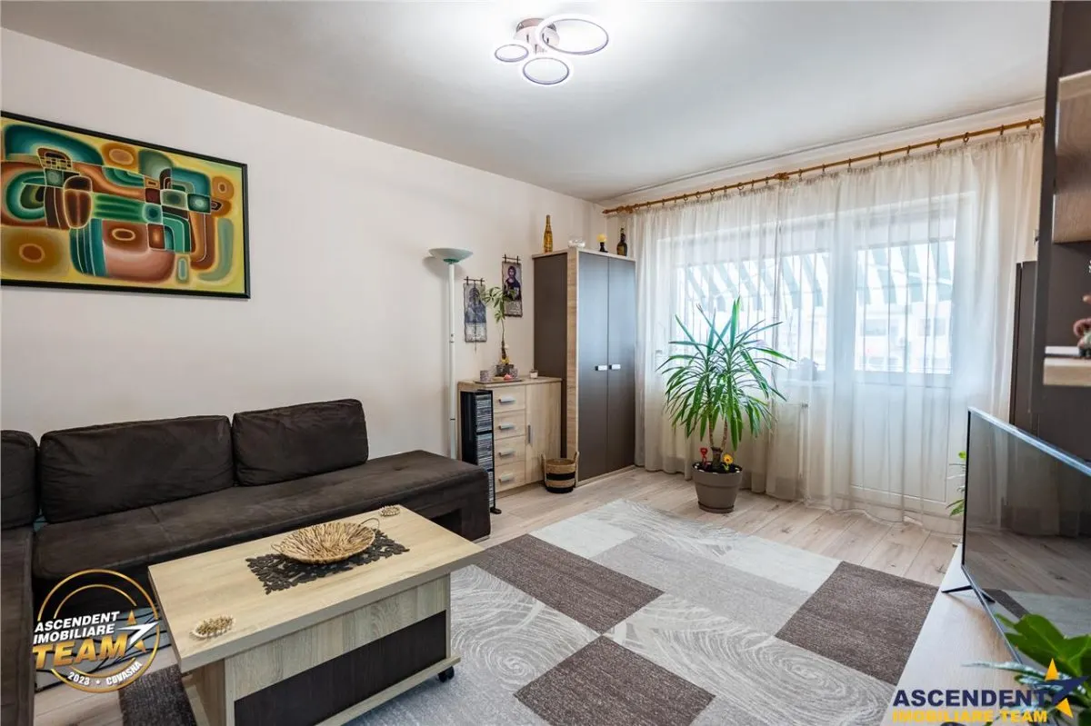 3D! Gata de mutat!Apartament 2 camere, decomandat,renovat,mobilat,utilat,Garii - foto 1