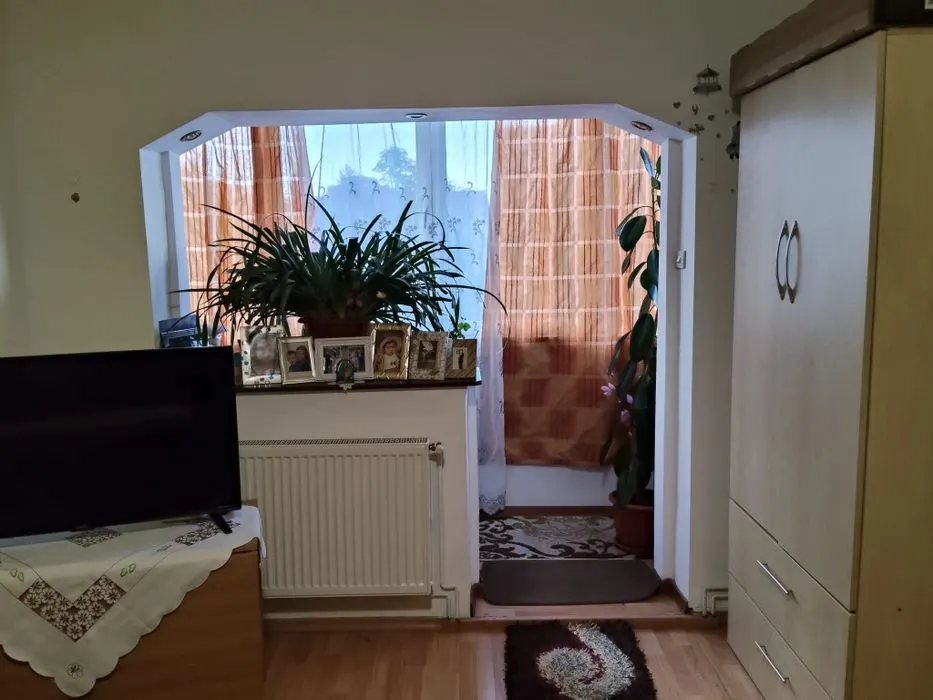 Apartament 2 camere Racadau-intrare,2 balcoane,135000 Euro - foto 4