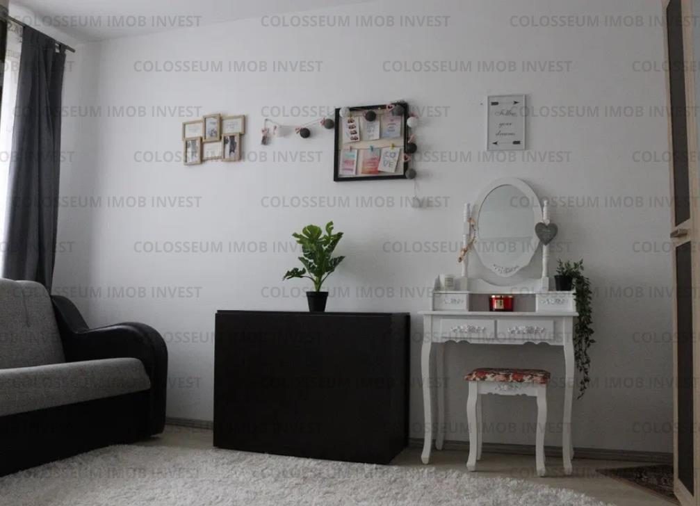 Apartament cu 2 camere, decomandat - zona Avantgarden - foto 2