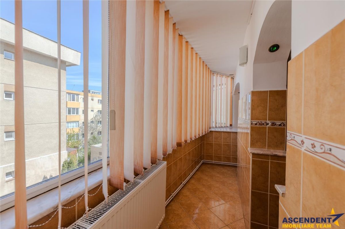 Decomandat, 2 camere, insorit, balcon, loc parcare, 2 boxe, Astra, Brasov. - foto 17