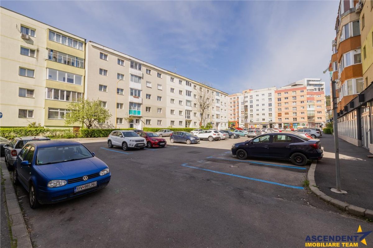 Decomandat, 2 camere, insorit, balcon, loc parcare, 2 boxe, Astra, Brasov. - foto 23