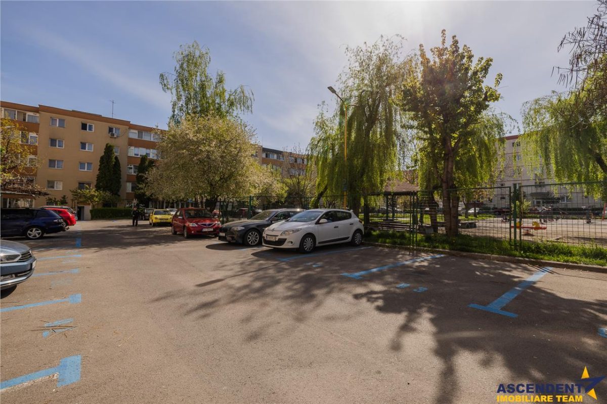 Decomandat, 2 camere, insorit, balcon, loc parcare, 2 boxe, Astra, Brasov. - foto 7