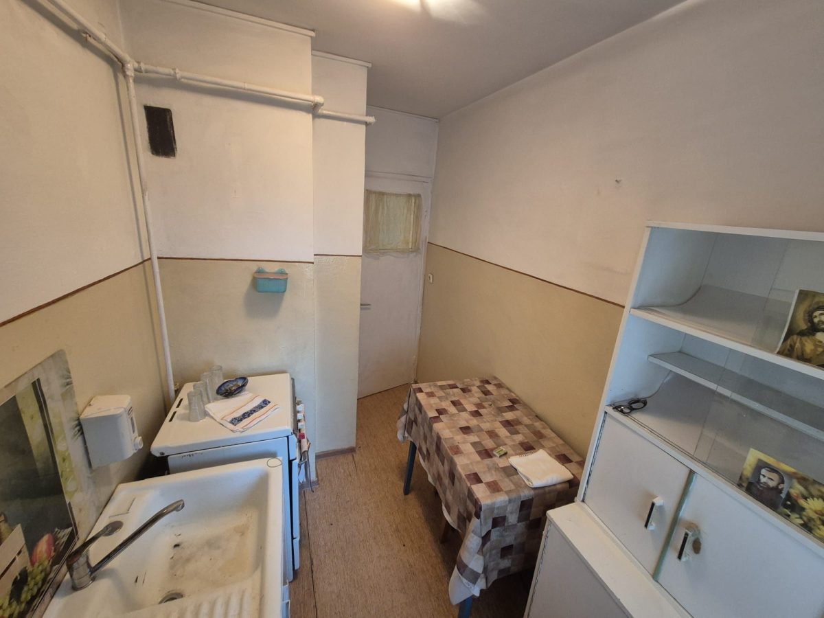 Apartament 2 camere decomandat etaj intermediar Grivitei - foto 4