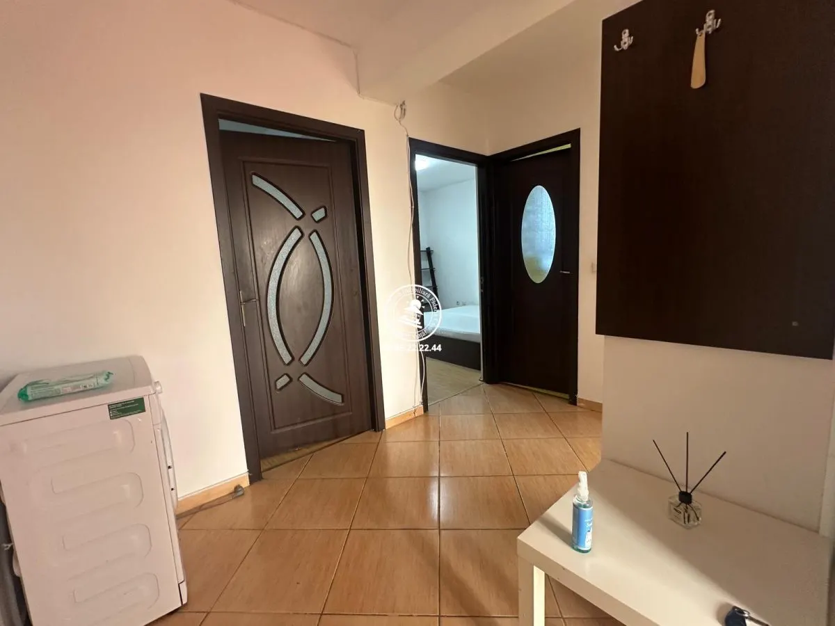 Apartament cu 3 camere, Centru - foto 3
