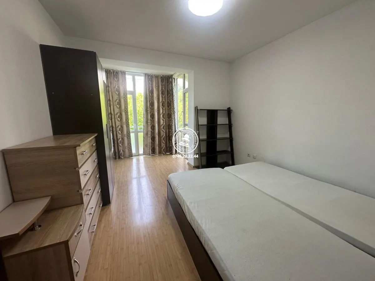 Apartament cu 3 camere, Centru - foto 4