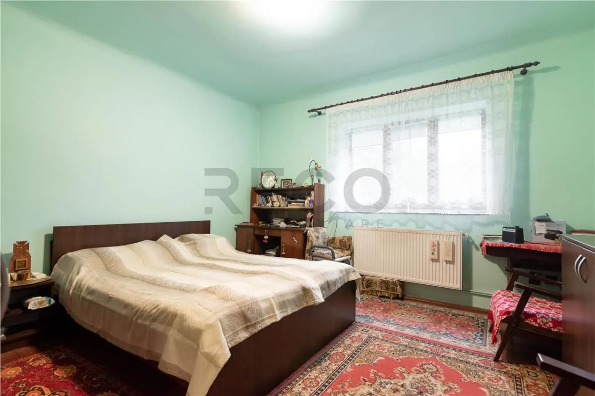 RECO Casa 3 camere, zona Iosia, iesire la 2 strazi, teren 503 mp, - foto 1
