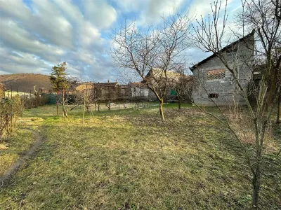 Bocsa Montana, Casa Solida + Gradina, Strada Principala - foto 8