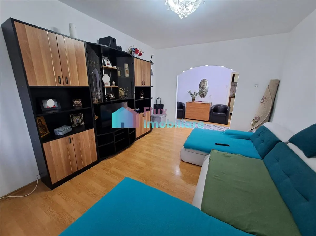 Apartament cu 3 camere decomandat parter inalt George Enescu - foto 1
