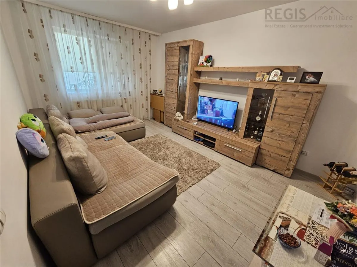 Apartament 2 camere decomandat, renovat, parter inalt â€“ zona Astra - foto 1