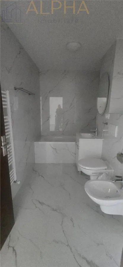 Apartament 4 camere, superfinisat, B-dul Independentei â€“ zona Biserica Sf. AnaÂ  - foto 6