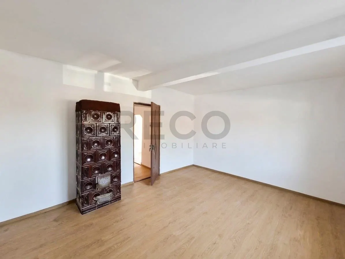 RECO Casa cu 3 camere la Salard - foto 1