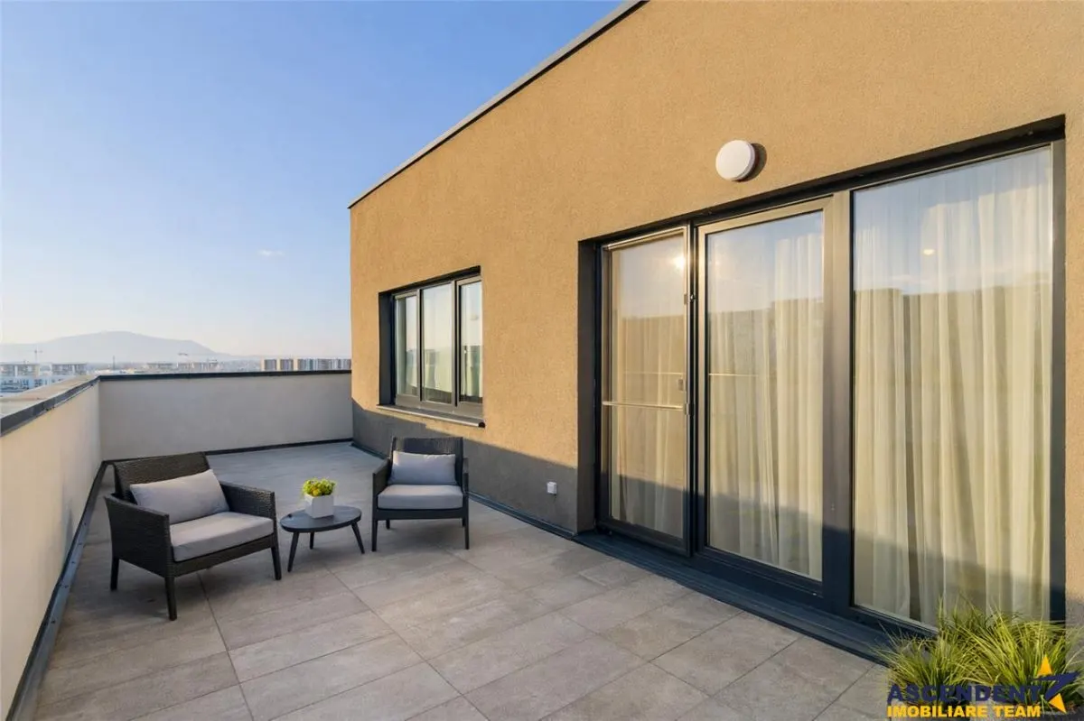 FILM&3D! Penthouse spatios,luminos,terasa generoasa,Maurer,Tractorul,Brasov. - foto 4