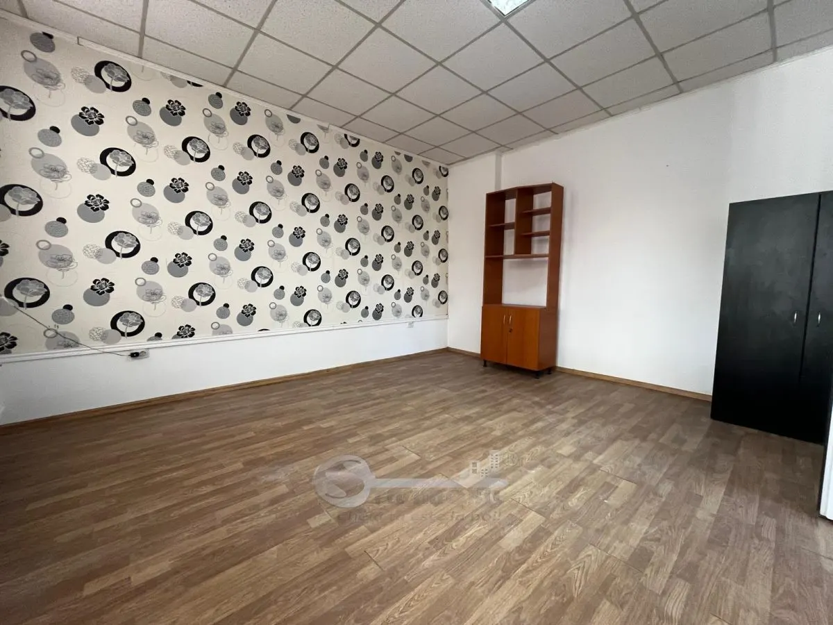 Apartament 2 Camere Decomandat â€“ Zonă Centrală (lângă Oficiul Registrului Comerțului), Iași - foto 1