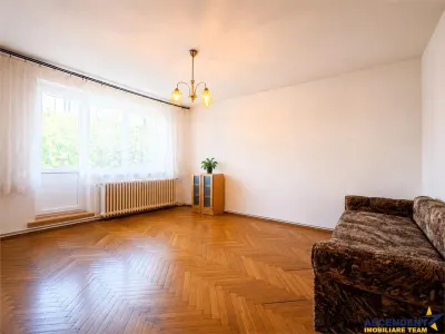 Decomandat pe 3 camere, locatie favorabila, Simeria, Sfantu Gheorghe - Sfantu Gheorghe