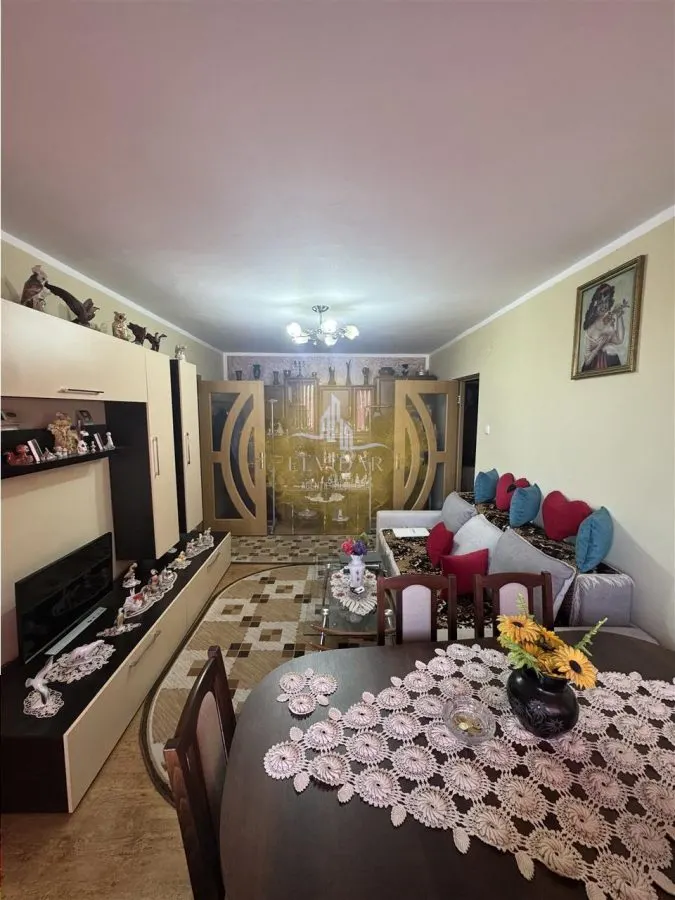 Apartament 2 camere zona Sagului - foto 1