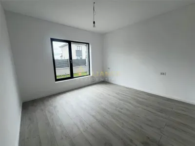 Casa individuala  | 80 mp utili | Teren 375 mp | Incalzire in pardoseala - foto 7